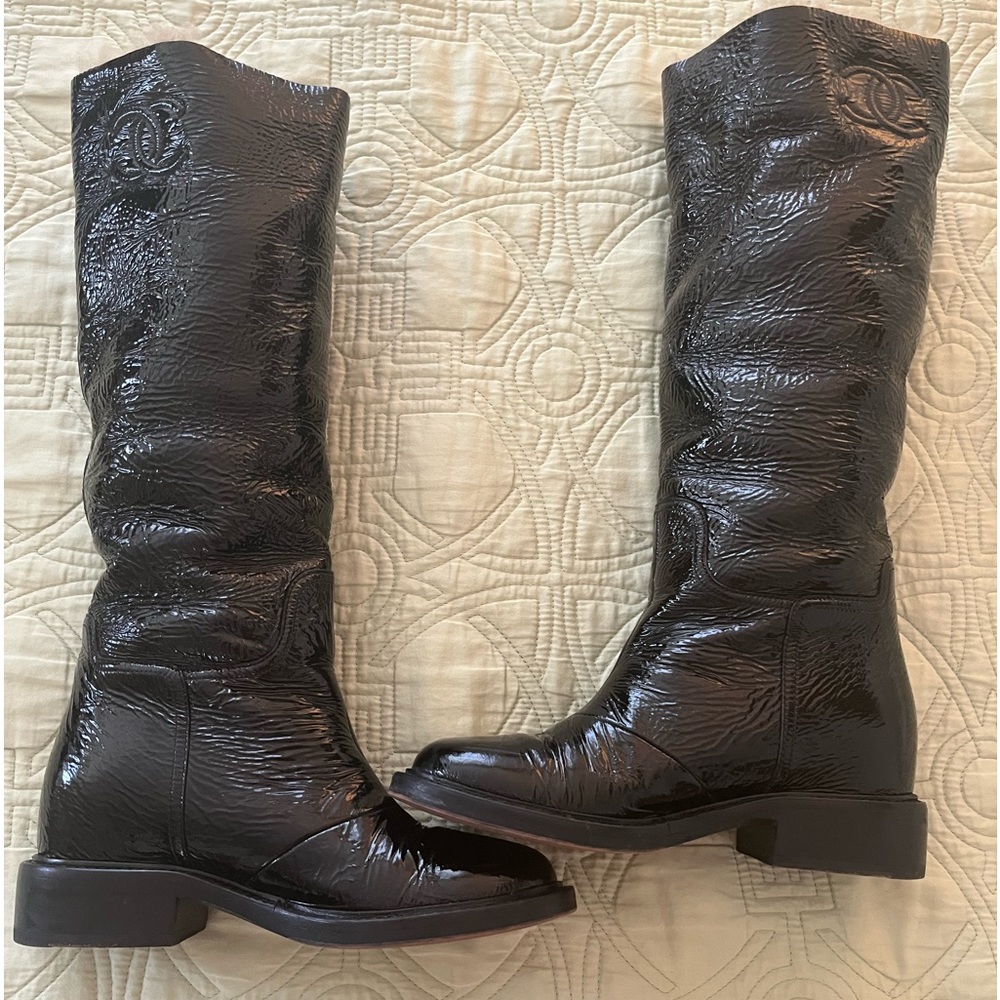Chanel authentic winter boot with fur  inside - Picture 2 of 10
